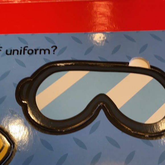 Firefighter Book with Puzzle Pieces - Picture 11 of 11